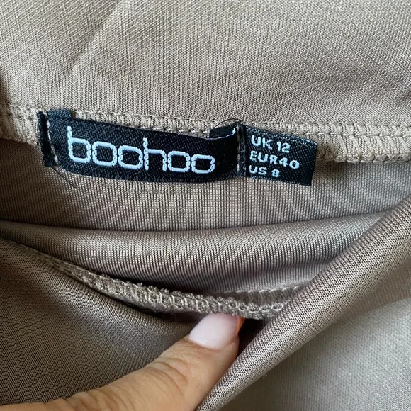 Boohoo ruched miniskirt - Picture 2 of 3